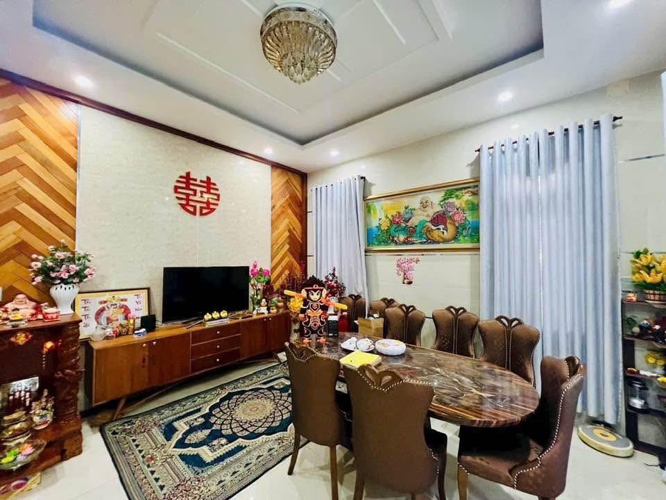 Bán biệt thự căn góc tại trung tâm TP Bà Rịa BRVT diện tích 200m